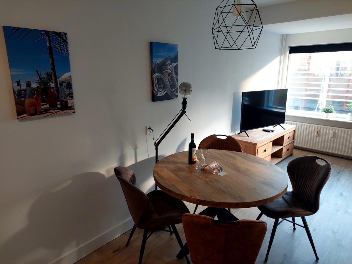 Apartment Duinvos 150M From The Beach Noordwijk Luaran gambar
